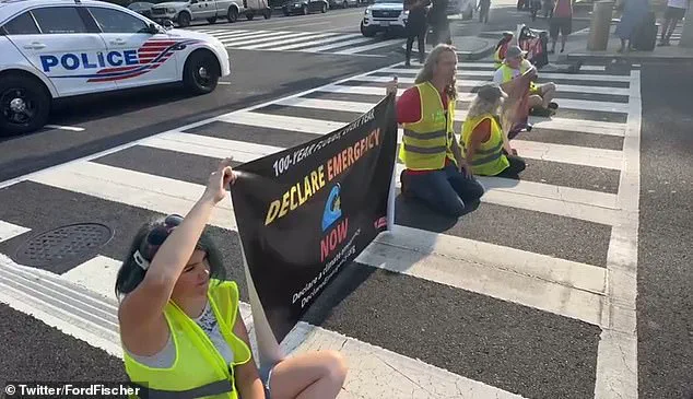 Conservative Watchdog Alleges British Billionaire's Charity Secretly Funds Left-Wing Groups, Climate Activists, and CCP-Tied Organizations