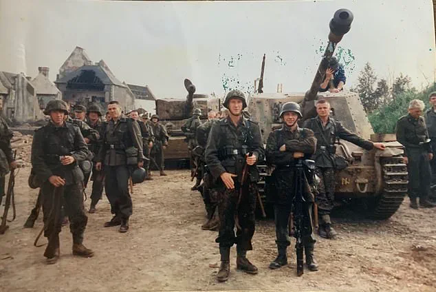 Resurfaced Set Photos of Saving Private Ryan Reveal Behind-the-Scenes Risks to Hollywood's Legacy