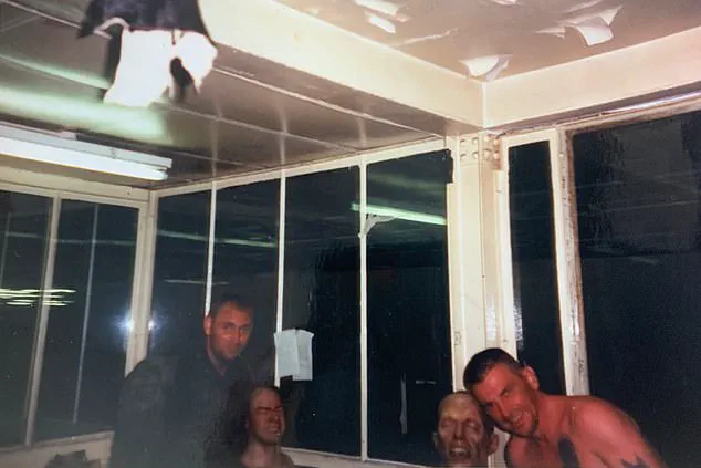 Resurfaced Set Photos of Saving Private Ryan Reveal Behind-the-Scenes Risks to Hollywood's Legacy