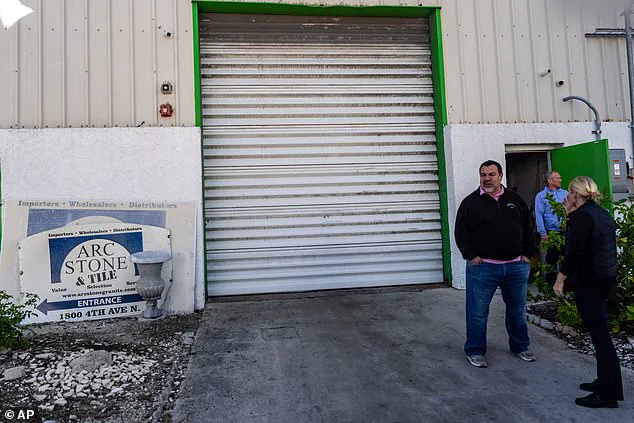 Trump's Self-Funded White House Ballroom Project Ignites Legal and Political Controversy