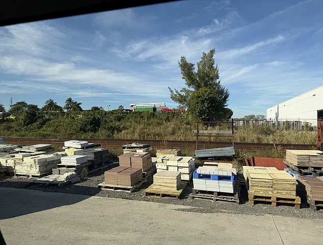 Trump's Self-Funded White House Ballroom Project Ignites Legal and Political Controversy