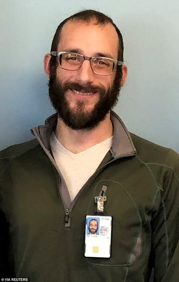 Resurfaced Video Shows Minneapolis Nurse Delivering Emotional Tribute to Fallen Veteran Who Died of Lung Cancer, Highlighting Freedom's Cost