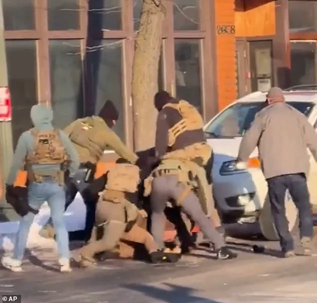 Bipartisan Calls for Accountability Emerge After Minneapolis Shootings, Highlighting Rift Between Trump Administration and Republican Allies