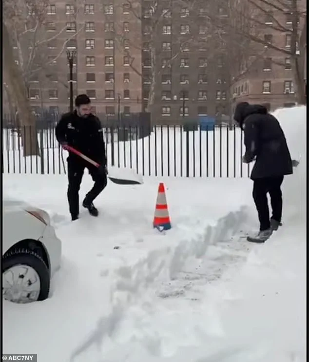 Historic Winter Storm Buries NYC in Record Snowfall, Mayor Mobilizes to Aid Stranded Residents