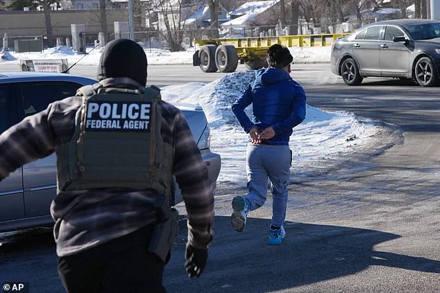 Breaking: Tense Standoff Between Federal Agents and Alleged Illegal Migrant in Minnesota as Immigration Enforcement Intensifies