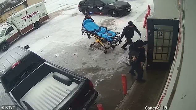 Fort Worth Cold Crisis: Unhoused Woman's Near-Fatal Ordeal Averted by Convenience Store Rescue