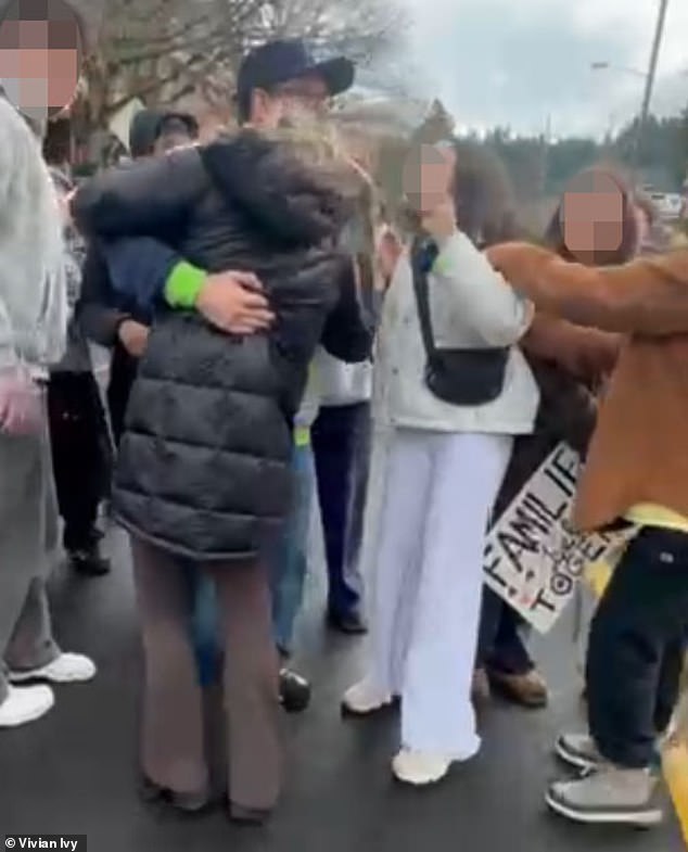 Schoolgirls' Violent Attack on Mother During Anti-ICE Protest in Issaquah