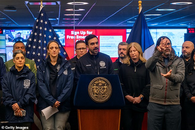 New York Mayor Orders Citywide Travel Ban Amid Historic Blizzard and State of Emergency