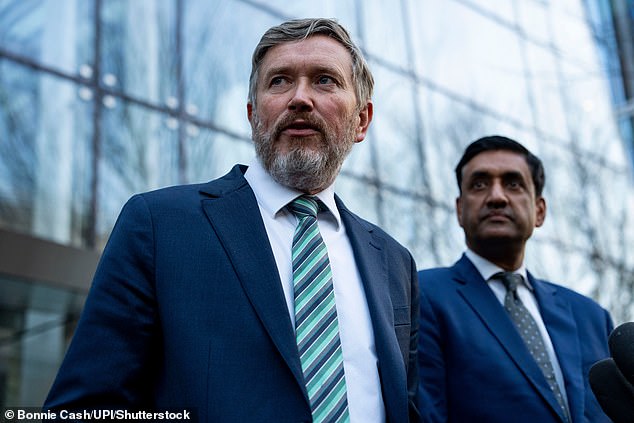 US and Iran Edge Toward Crisis as Trump Sets Nuclear Deadline, Weighs Military Action