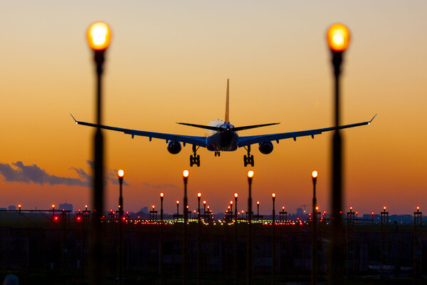 Iraq Extends Airspace Closure Amid Security Volatility and Unconfirmed Attacks on U.S. Base