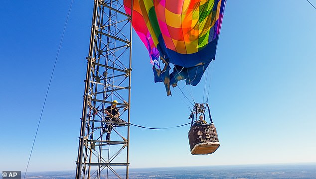 Harrowing Rescue as Texas Firefighters Save Two from Hot Air Balloon Crash into Radio Tower