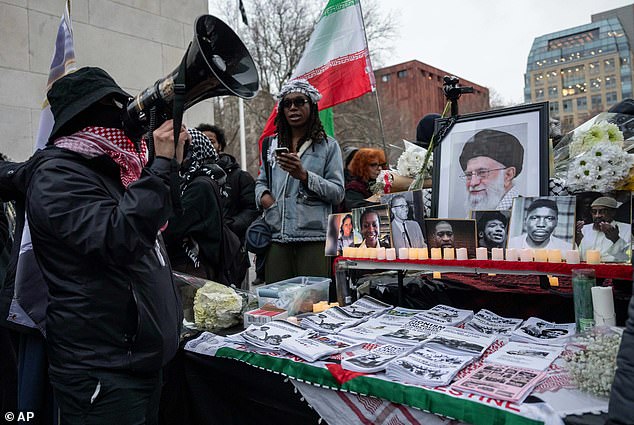Chaos Erupts in Washington Square Park as Protesters Clash During Vigil for Iranian Supreme Leader