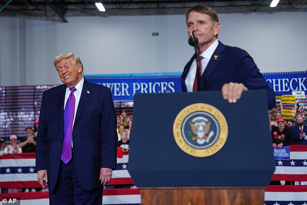 Trump Rally Halted as Supporter Collapses, Prompting Urgent Response from President and Dr. Oz