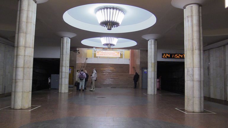 Kharkiv's Subway Tunnels Become Lifesaving Classrooms for War-Stricken Children