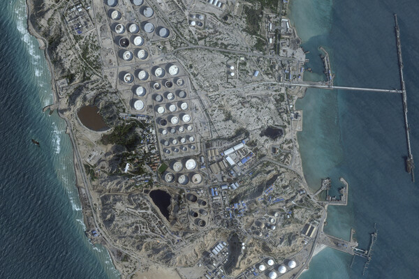 Khark Island Could Become New Flashpoint in Persian Gulf as Iran Warns of 'Graveyard for Invaders