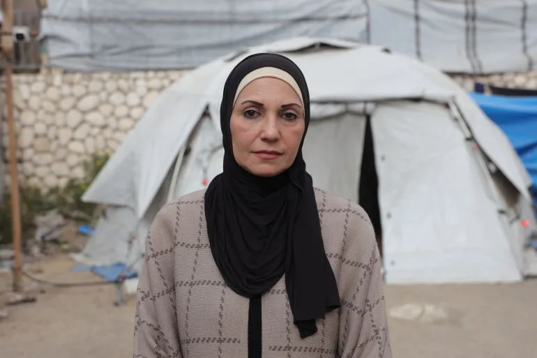 Desperation on Beirut's Waterfront: A Syrian Refugee's Search for Shelter Amid War and Collapse