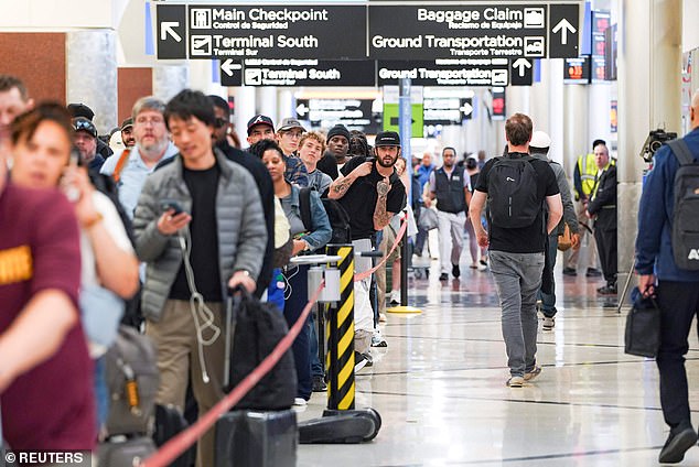 TSA Crisis Puts Airports on Brink of Closure