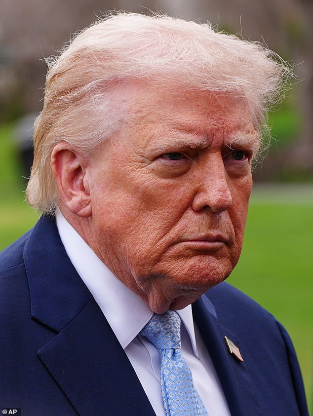 Global Energy Crisis Looms as US-Iran Standoff Threatens to Trigger Dual Crises and Gas Crash in Strait of Hormuz