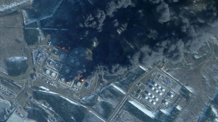 Israeli Forces Destroy Lebanon's Qasmiyeh Bridge, Severing Aid and Fueling Escalation Fears
