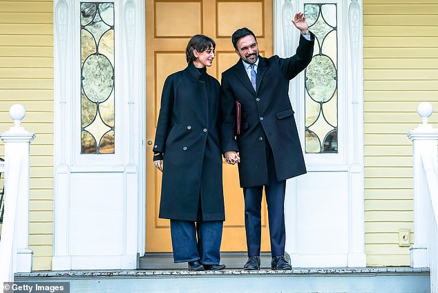 Brooklyn School's Art Curriculum Ignites Debate Over Activism and Ideology