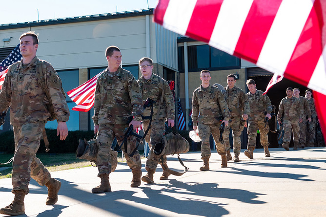 U.S. Army Raises Enlistment Age to 42 to Address Personnel Shortages