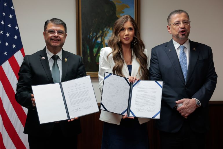 Costa Rica Agrees to Accept 25 Undocumented Migrants Weekly Under Controversial 'Third-Country' Deal with Trump Administration