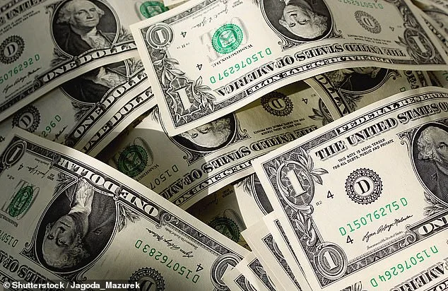 Trump's Signature to Appear on Every U.S. Dollar Bill for 250th Independence Anniversary
