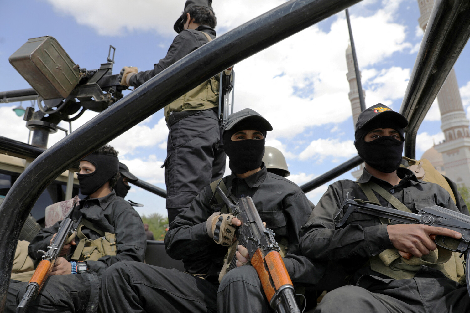 Houthi Missile Strike on Israel Signals Alignment with Iran and Escalates Regional Tensions