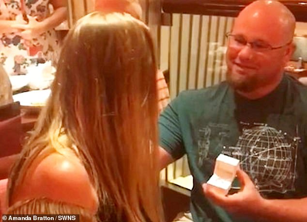 Romantic Cruise Proposal Turns Chaotic as Staff Accidentally Interrupt with Unplanned Celebration