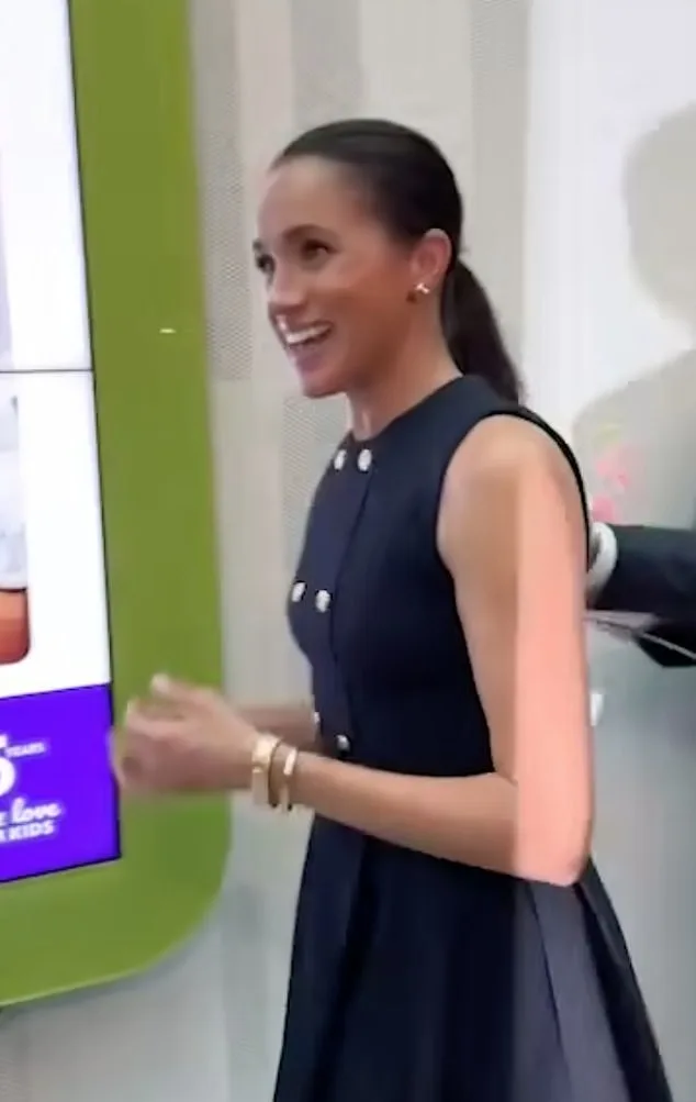 Harry and Meghan Begin Australian Tour: Duke and Duchess of Sussex Visit Children's Hospital, Criticed for 'Pseudo-Royal' Gestures