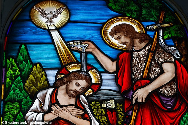 Gold coin pendant from 860 AD reveals early Christian symbols during Viking conquest in Norfolk.