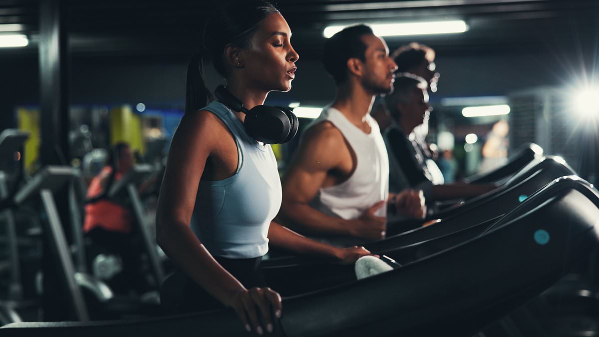 Melatonin and caffeine boost morning workout performance and recovery.