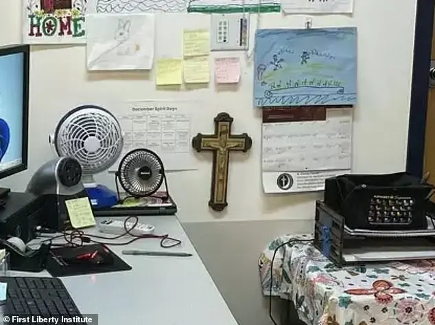 Connecticut Teacher Suspended for Displaying Cross in Classroom