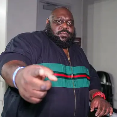 Faizon Love's 'Elf' Christmas: A Hotel Room Fiasco