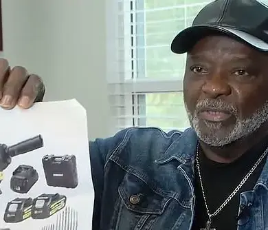 Man receives printed picture of electric drill instead of actual tool