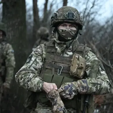 Сахалинские военнослужащие захватили британский бронетранспортер Mastiff