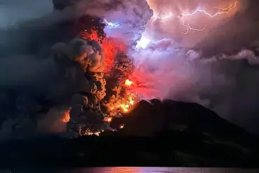 Nature's Unpredictable Power: A Tennis Practice Turn