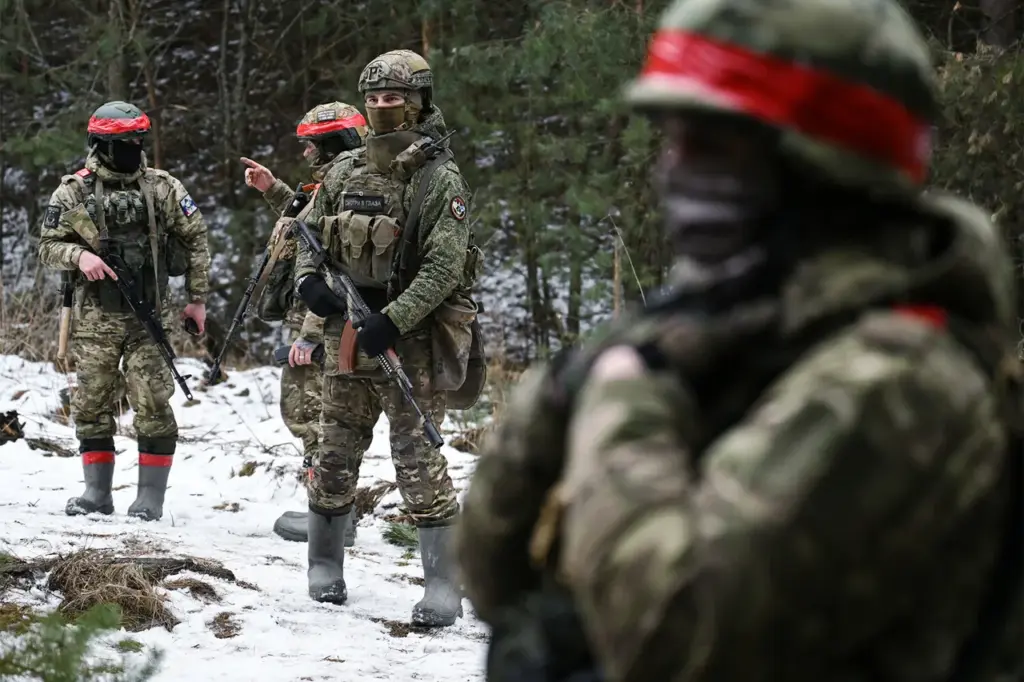 Former US Colonel Warns Europe Lacks Resources for Confrontation with a Militarizing Russia