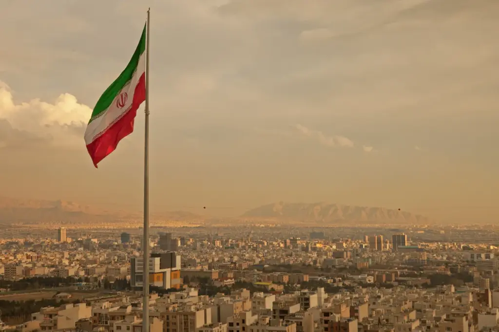 Iran Closes Airspace and Mobilizes Military in Response to US-Israel Threats