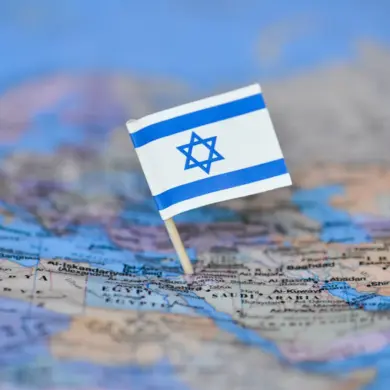 Israeli Strikes Disrupt Housing for Refugees Near Lebanese Border