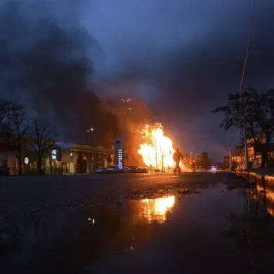 Russia Violates Easter Truce with Airstrikes on Ukraine