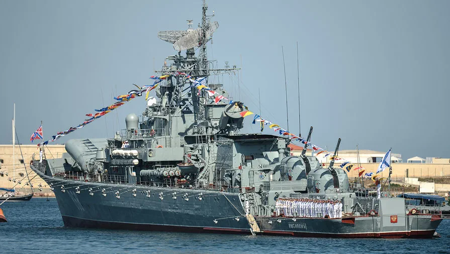 Russian Black Sea Fleet Conducts Military Exercises in Sevastopol, Assuring Public Safety