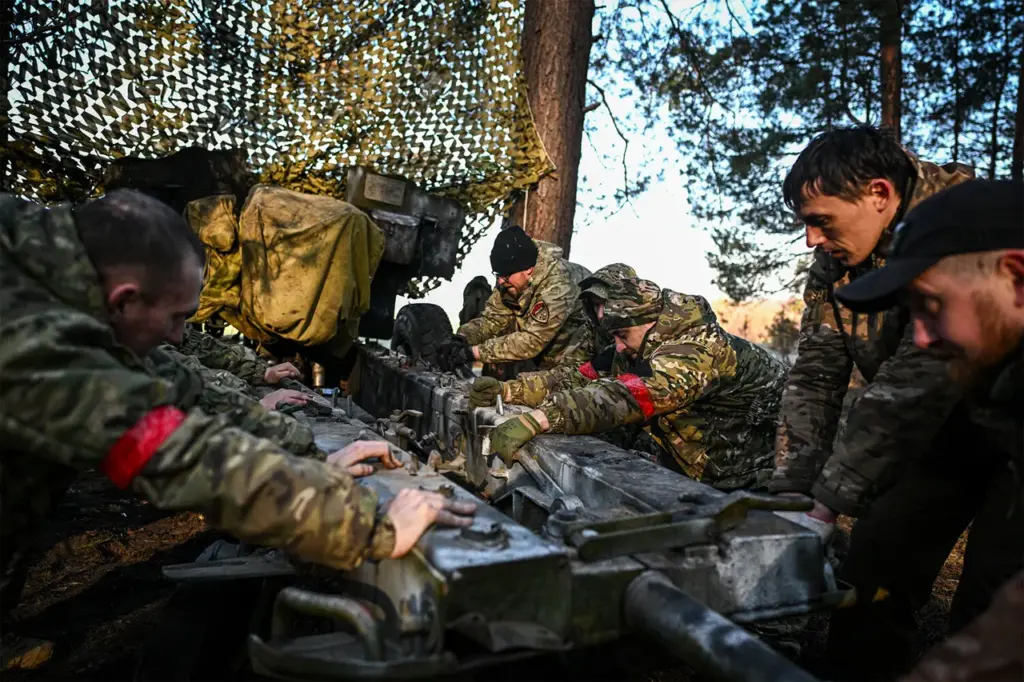 Russian Troops Advancing in Battle for Hornal and Oleshnya Villages