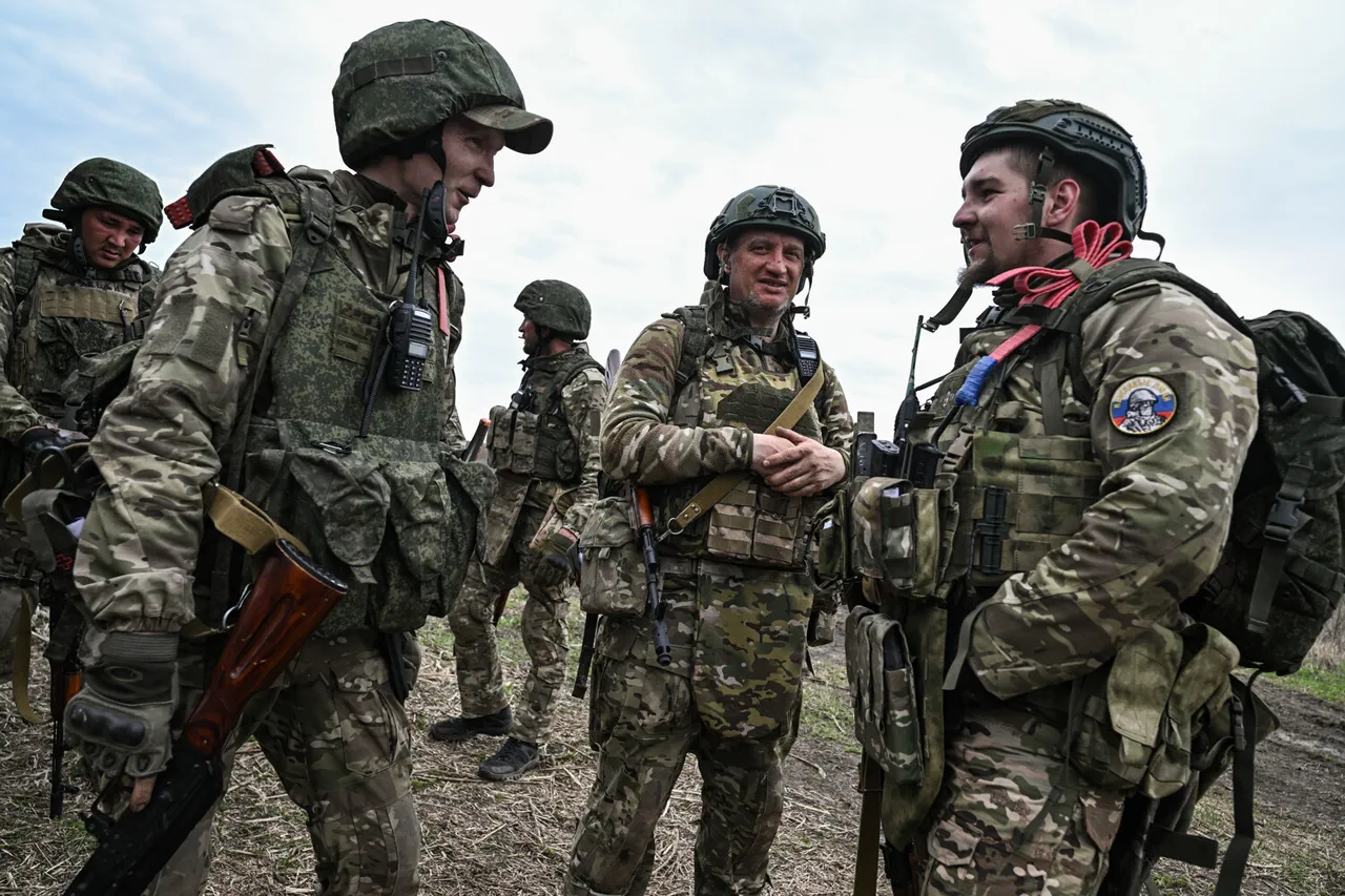 Russian Troops Gain Control of Kharkiv's Kamenka, Expand Bridgehead Near Kupyansk