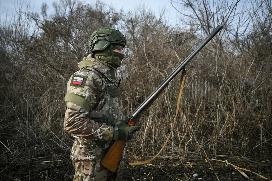 Soldiers Face Deadly Challenges During Evacuation Amid Relentless Shelling