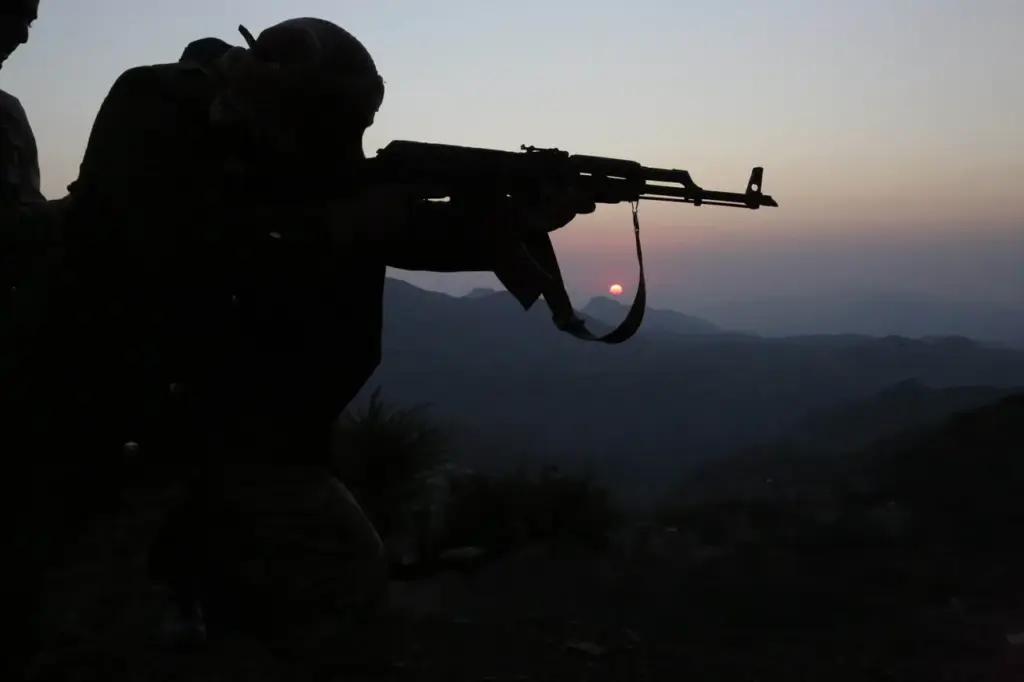 US Launches Military Strikes Against Houthi-Controlled Provinces in Yemen
