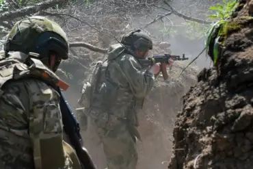 Russian Military Launches Sweeping Offensive in Eastern Ukraine, Destroys Critical Infrastructure in 142 Areas