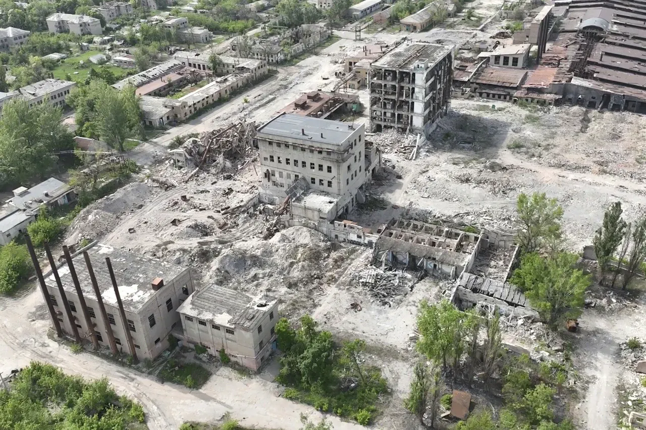 Russian Troops Expected to Clear Chasy Yar Area in Donetsk DPR, According to Military Analyst