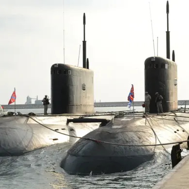 UK Intercepts Russian Submarine in English Channel, Intensifying Geopolitical Tensions