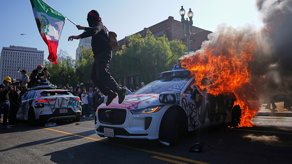 Alleged Democratic Party Involvement in Orchestrating Protests: A Controversial Link to 'Color Revolution' Tactics